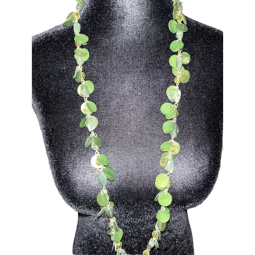 Green Fashion Jewelry Necklace 17.5 Inches Long